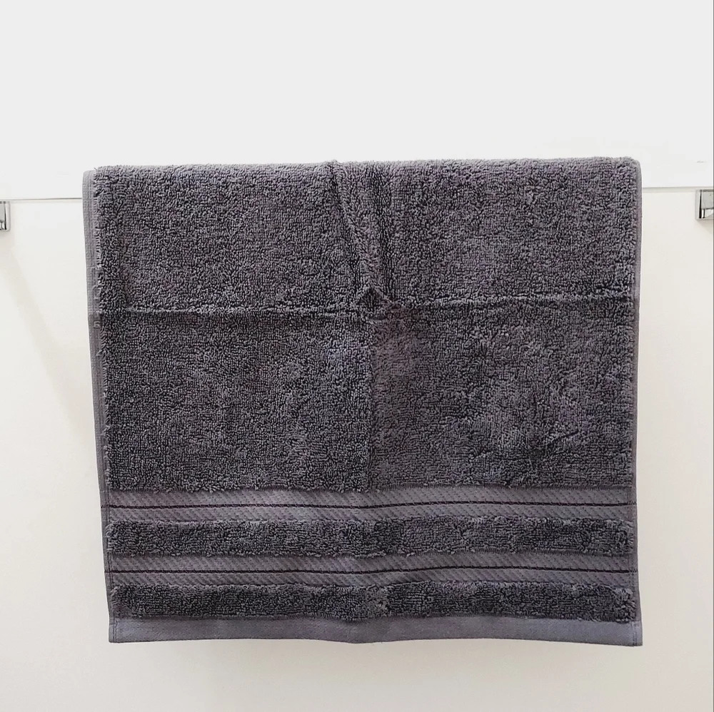 💟NEW!⬜️ #9162A Solid Gray Hang'N'Snap Hand Towel with SNAP